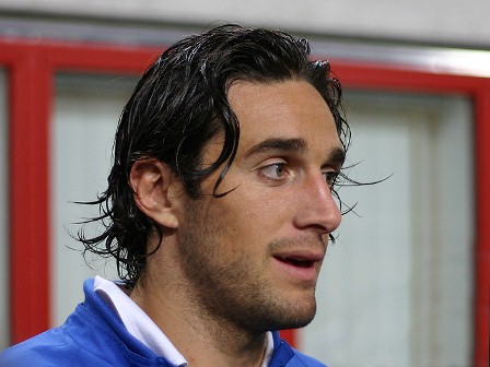 Luca Toni Masih Garang di Usia 36 Tahun