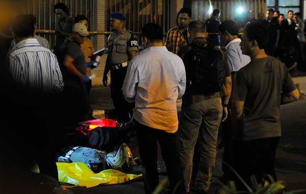 Polisi Terkapar Ditembak di Depan Kantor KPK