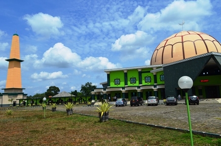 Dari Masjid Raksasa hingga Kawasan Belanja Fenomenal