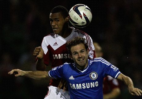 Torres Menangkan Chelsea atas Swindon, 2-0