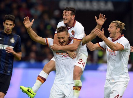 Totti Dua Gol, Roma Libas Inter 3-0 di Meazza