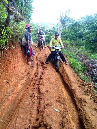 Jalan Tik Kuto Masih Tanah