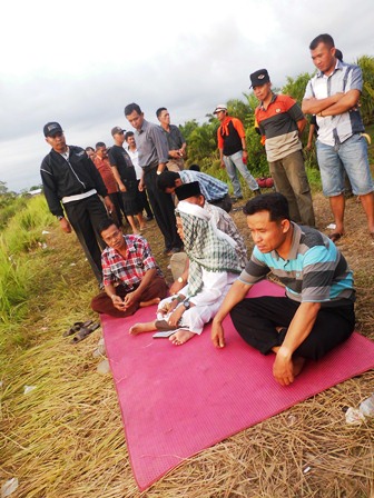 Ustad Cilik Bantu Cari Korban Hilang