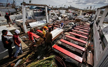 Korban Jiwa Topan Haiyan Menjadi 3.637