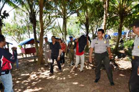 Satpol PP Bentrok dengan Pedagang