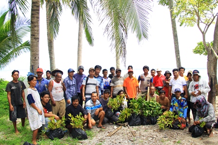 HNSI Tanam 1000 Pohon di Pulau Tikus