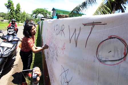 Sejuta Tanda Tangan Menolak WTO