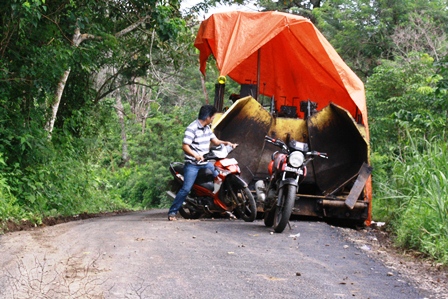 Camat: Proyek Jalan Siluman