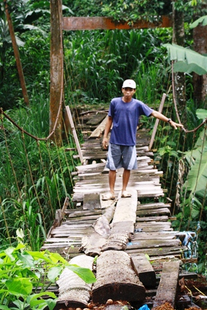 Jembatan Rusak