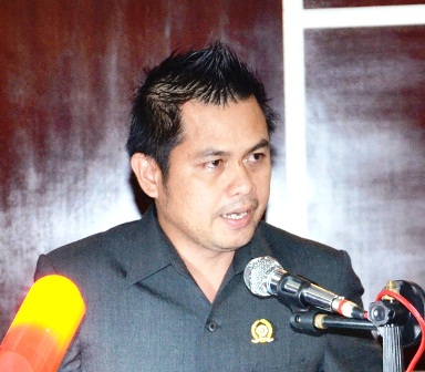 Dewan Desak Terima Hibah