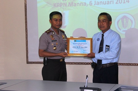 Polres BS Terima Reward