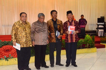 SBY Dianugrahi Sahabat Pers
