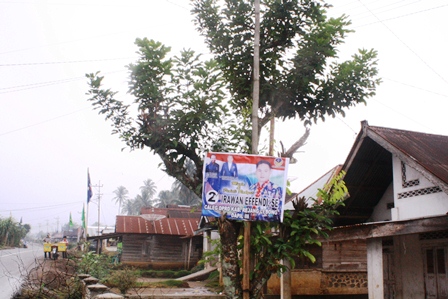 Baliho Caleg Melanggar