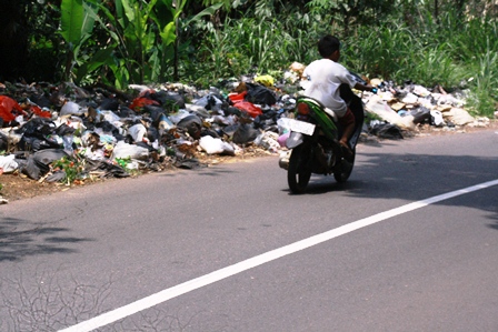 Warga Keluhkan Sampah