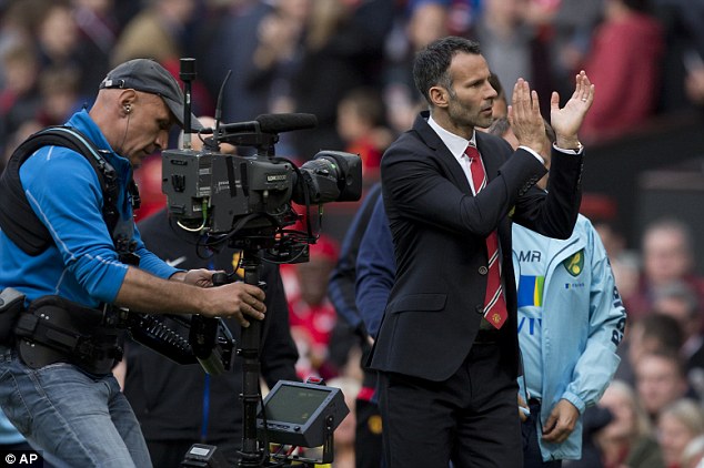 Giggs Asisten Van Gaal