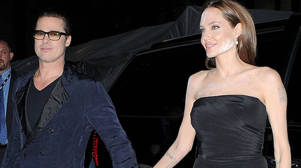 Angelina Jolie Tampil dengan Bedak Berantakan