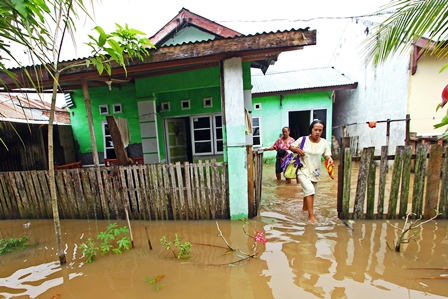 Hujan 2 Jam, Banjir