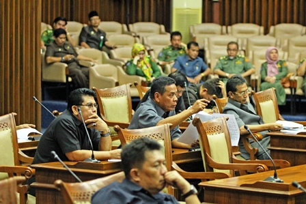 Dewan Rancang Perda Larangan Merokok