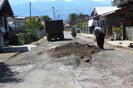 Harapkan Perbaikan Jalan