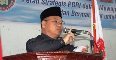 Sujirman Ketua PGRI RL