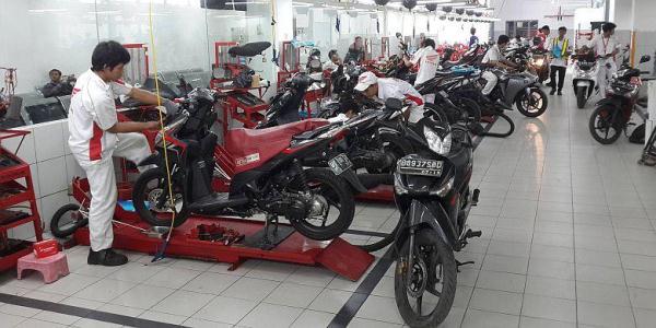 Bengkel Astra Motor Jadi Rujukan “Biker” Honda