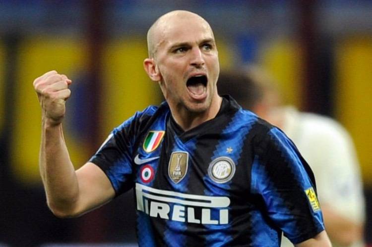 Tottenham Ngotot Dapatkan Cambiasso