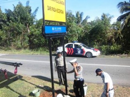 Cegah Lakalantas, Pasang Rambu-Rambu