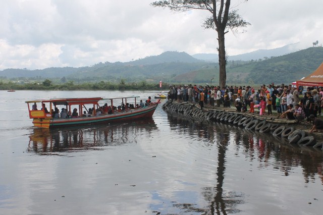 Rumah Makan Terapung Akan Dibangun di Danau Mas