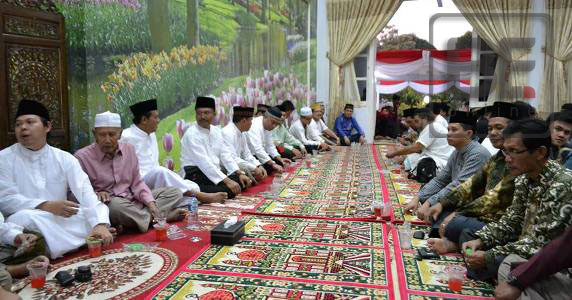 Buka Puasa Bersama, Wagub  Galang Dana untuk Palestina