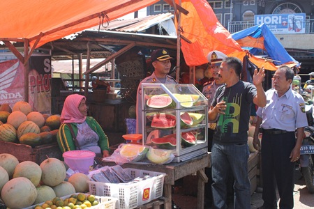 Kapolres Datangi Pasar Ampera