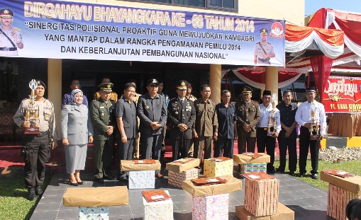 Poskamling Gunung Kembang Terbaik