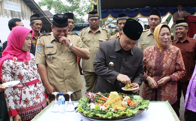 Baksos Meriahkan HUT Selupu Rejang