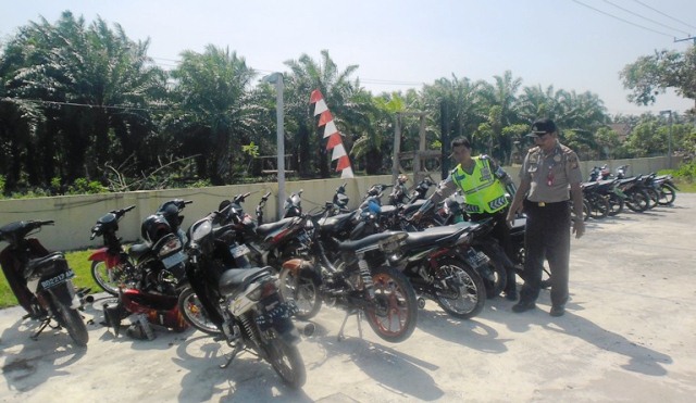 Puluhan Motor Pelajar Terazia