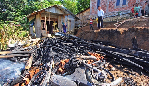 Rumah Warga Padat Karya Ludes