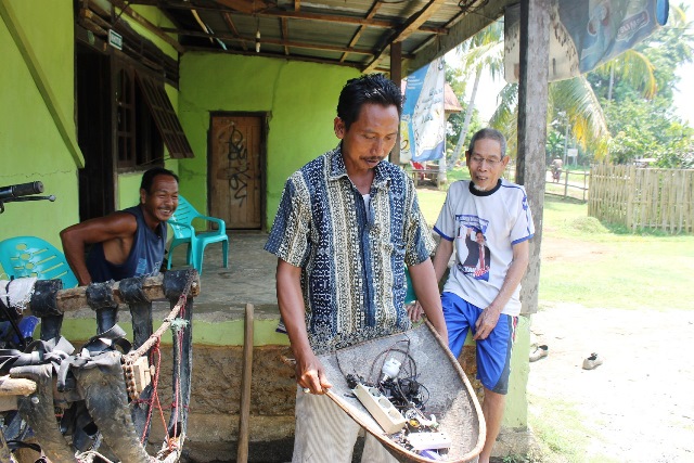 Disambar Petir, Listrik 11 Rumah Padam