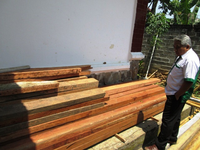 Kodim  Amankan Kayu Kruing 3,5 M3