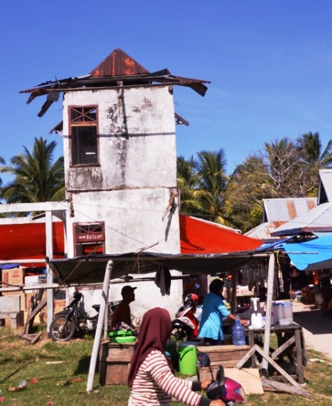 Pasar Terancam Roboh