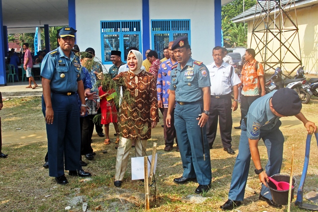 Danlanal Gelar Baksos