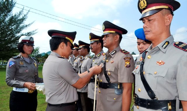 8 Perwira Polres Sertijab