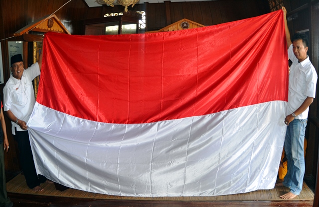 Bendera Bengkulu Berkibar di Seluruh Indonesia