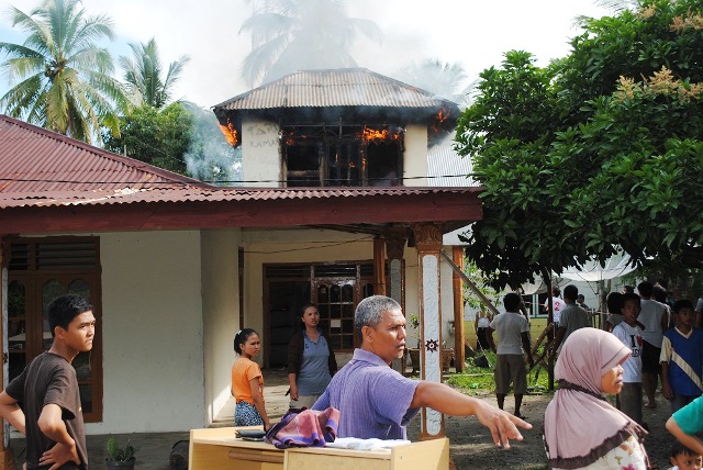 Rumah Warga A Yani Nyaris Ludes