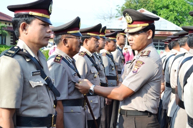 8 Perwira Polisi Mutasi