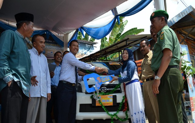 Pedagang Baju Dapat Mobil