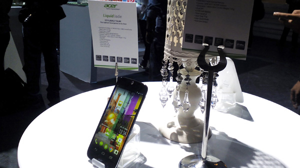 Liquid Jade, Smartphone yang Meraih Good Design Award 2014