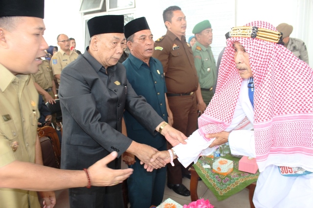 Paspor Tercecer, Jemaah Haji Kepahiang Tertahan di Jeddah