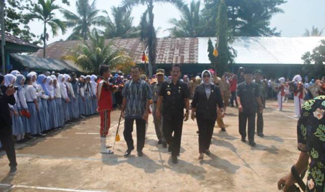 Bupati Bengkulu Tengah Resmikan Gedung SBF