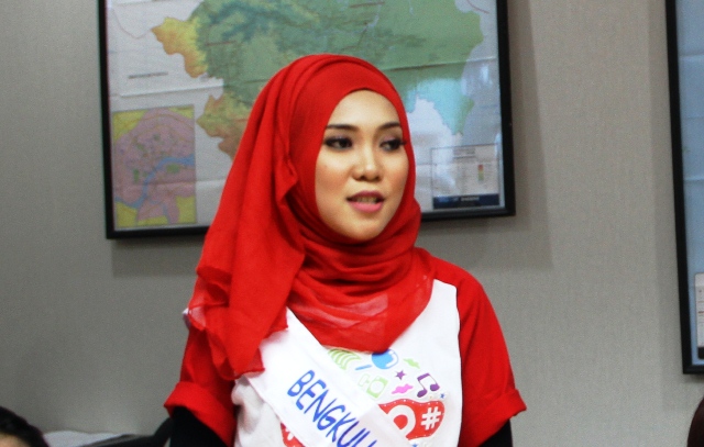 Fitria Kurniati SPd Dewasa, Kreatif dan Inovatif