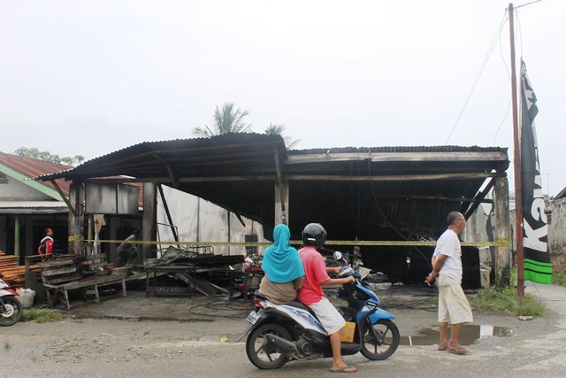 Bengkel dan Gudang Ludes Terbakar