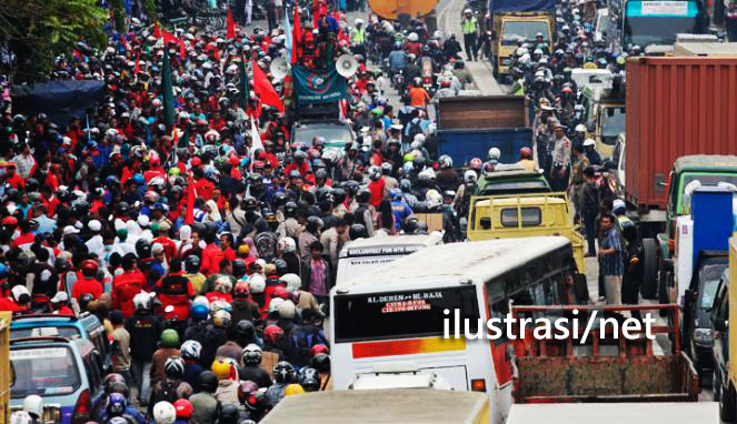 Hari Ini 10 Ribu Buruh Turun ke Jalan