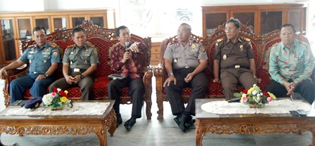 Dari Konfrensi Pers FKPD Provinsi Bengkulu,  Tertibkan Warem dan Panti Pijat